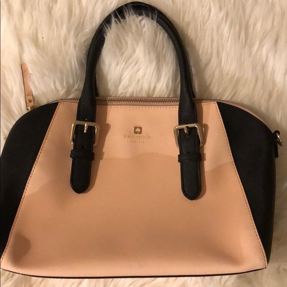 Blush/black satchel 💕